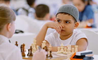 Eight-Year-Old Kazakh Chess Prodigy Aims for International Success